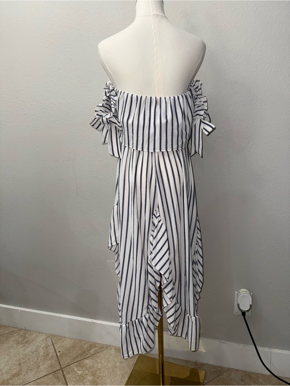 Misa Los Angeles Sz XS Striped Off-Shoulder Dress in White and Blue - Picture 3 of 5